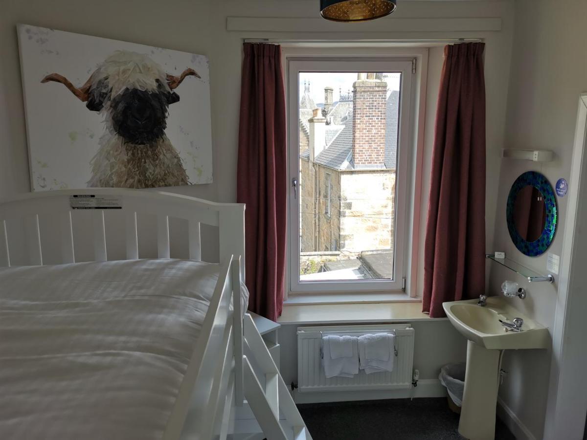 Munro Guest House Stirling Bagian luar foto