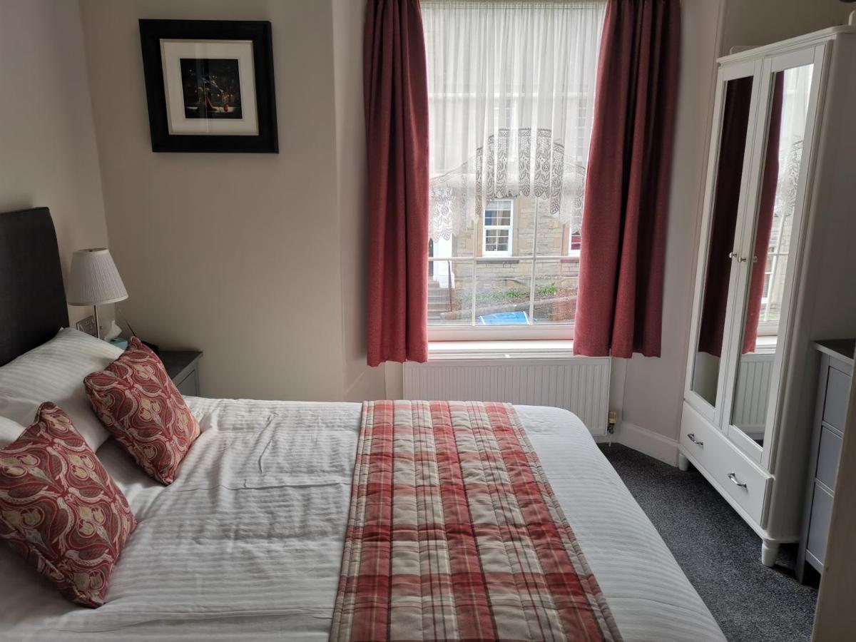 Munro Guest House Stirling Bagian luar foto