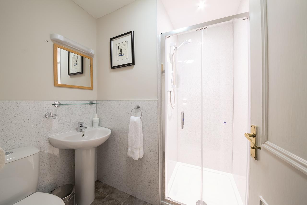 Munro Guest House Stirling Bagian luar foto