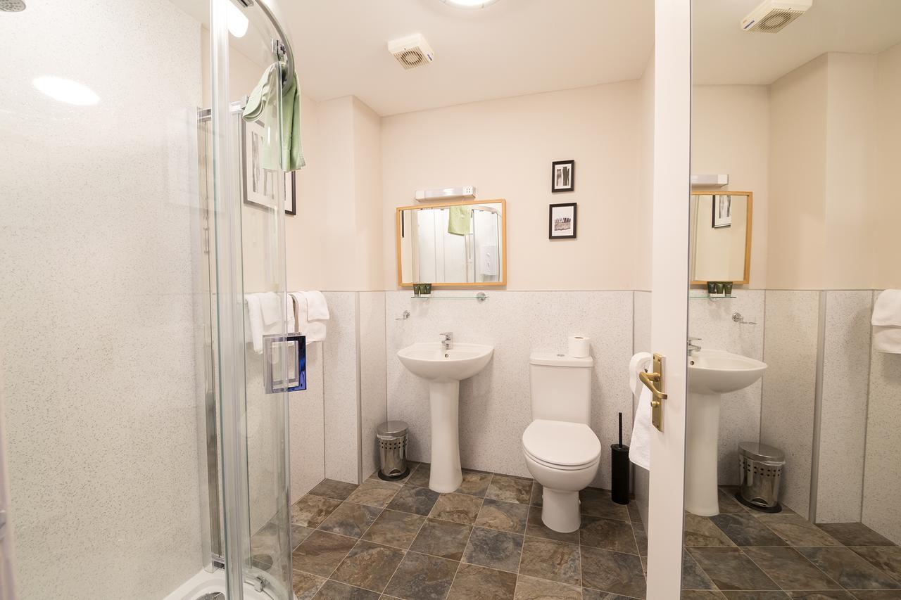 Munro Guest House Stirling Bagian luar foto